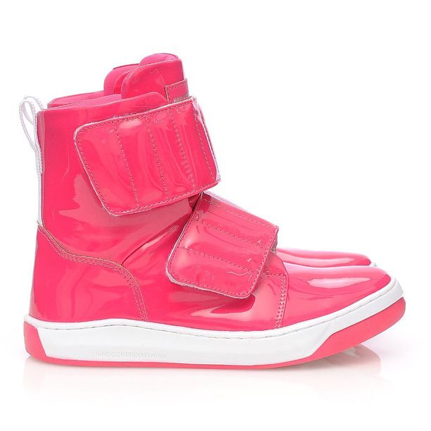 9175334c-2d1e-4c4f-9031-a9dbeb8bf154 9175334c-2d1e-4c4f-9031-a9dbeb8bf154